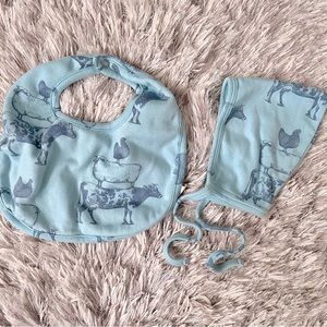 Kate Quinn Elf Hat & Bib Set NB/S